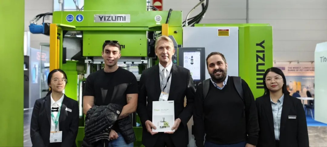 K 2025展机直击 | A3系列YL3 - V350F：四大核心优势圈粉全球客户，现场斩获近千万级别订单